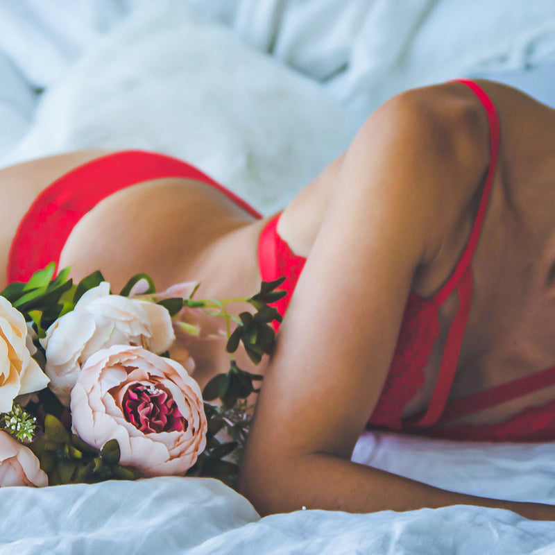 Valentine's Day Sexy Outfits 2023 - René Rofé Lingerie